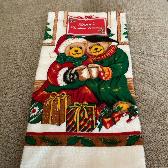 🌸$3 for $18🌸Kitchen Holiday Towel - Teddy Bears, Adorable Christmas themes - Picture 1 of 6